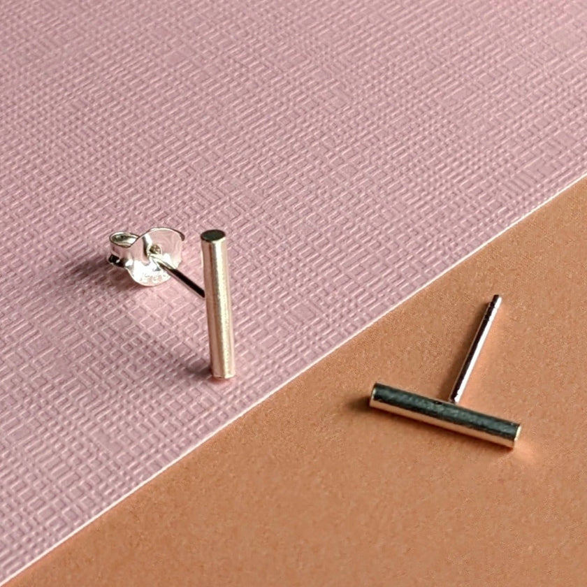 Clous d'oreilles discrets en argent sterling Pillar