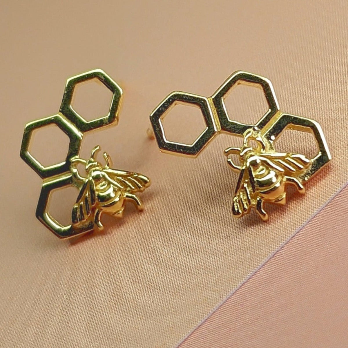 Bienenwaben-Goldohrstecker