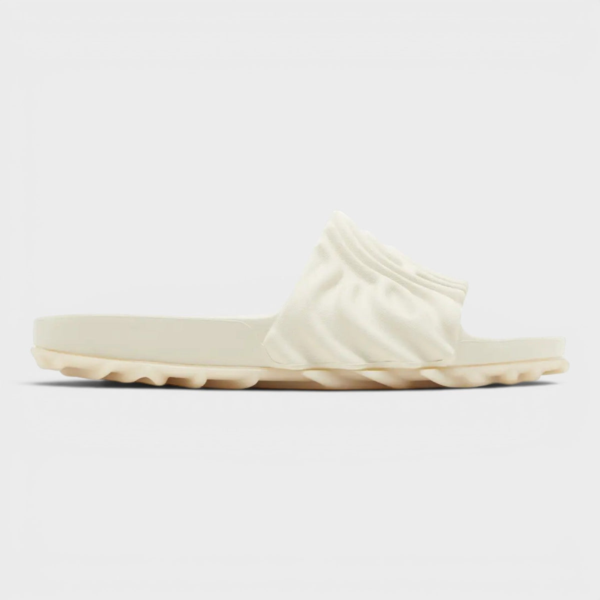 Salehe Bembury Pollex Slide Off White Parsnip