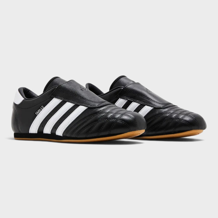 Taekwondo Black White Gum
