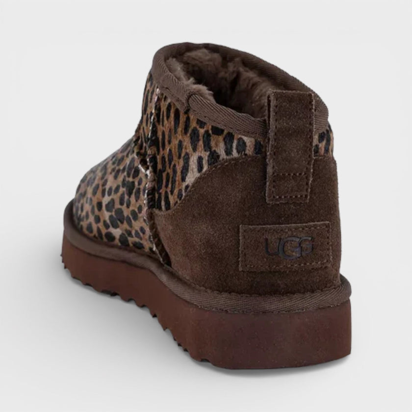Classic Ultra Mini Caspian Boot Burnt Cedar