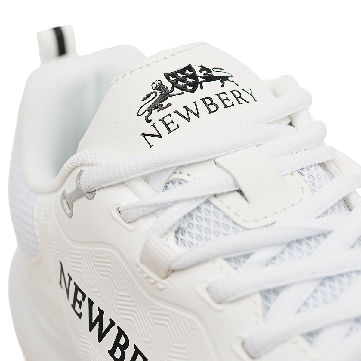 Newbery 360 Cricket Schoen - Volledig witte spikes
