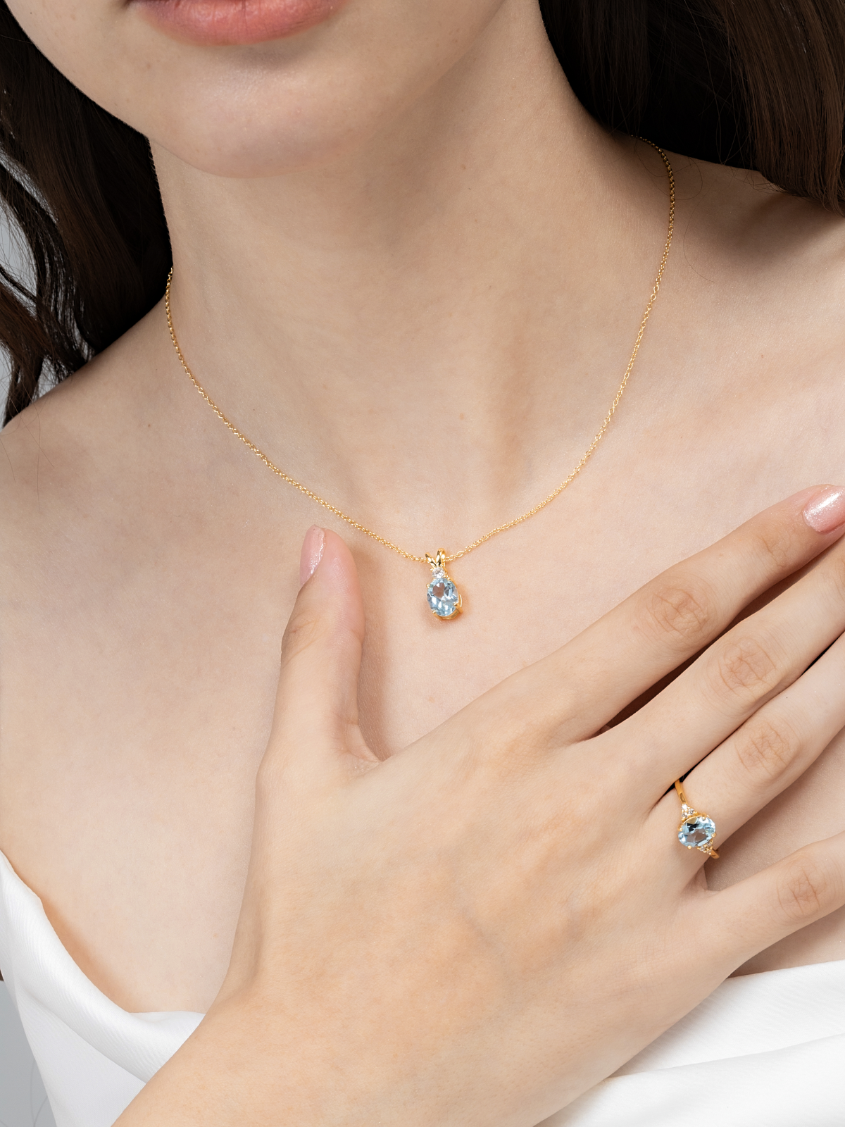 Blauer Topas-Anhängerhalskette aus 18 Karat vergoldetem Silber