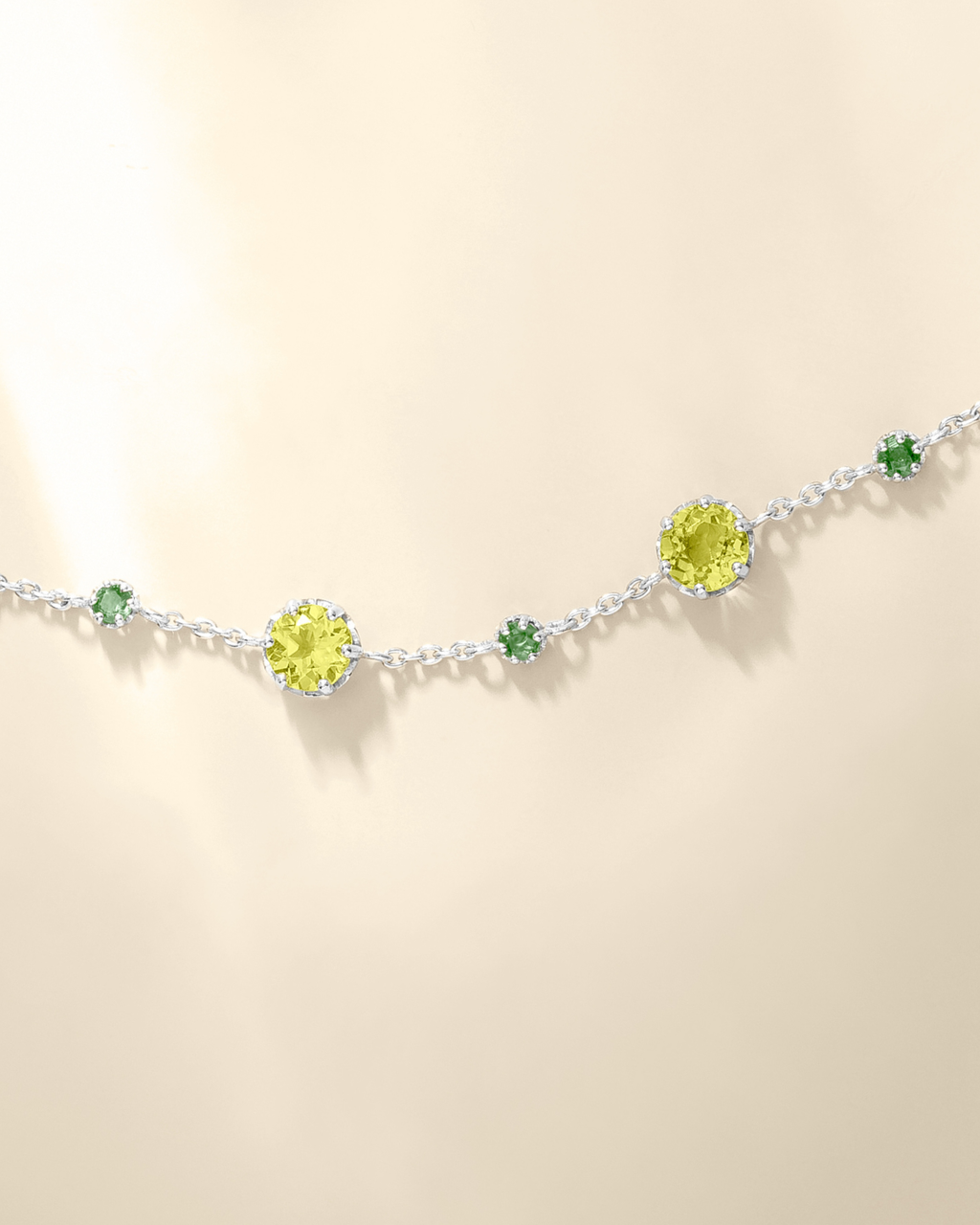 Sieradenset met smaragd en peridot in sterling zilver