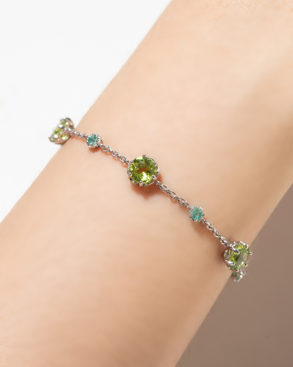 Sieradenset met smaragd en peridot in sterling zilver