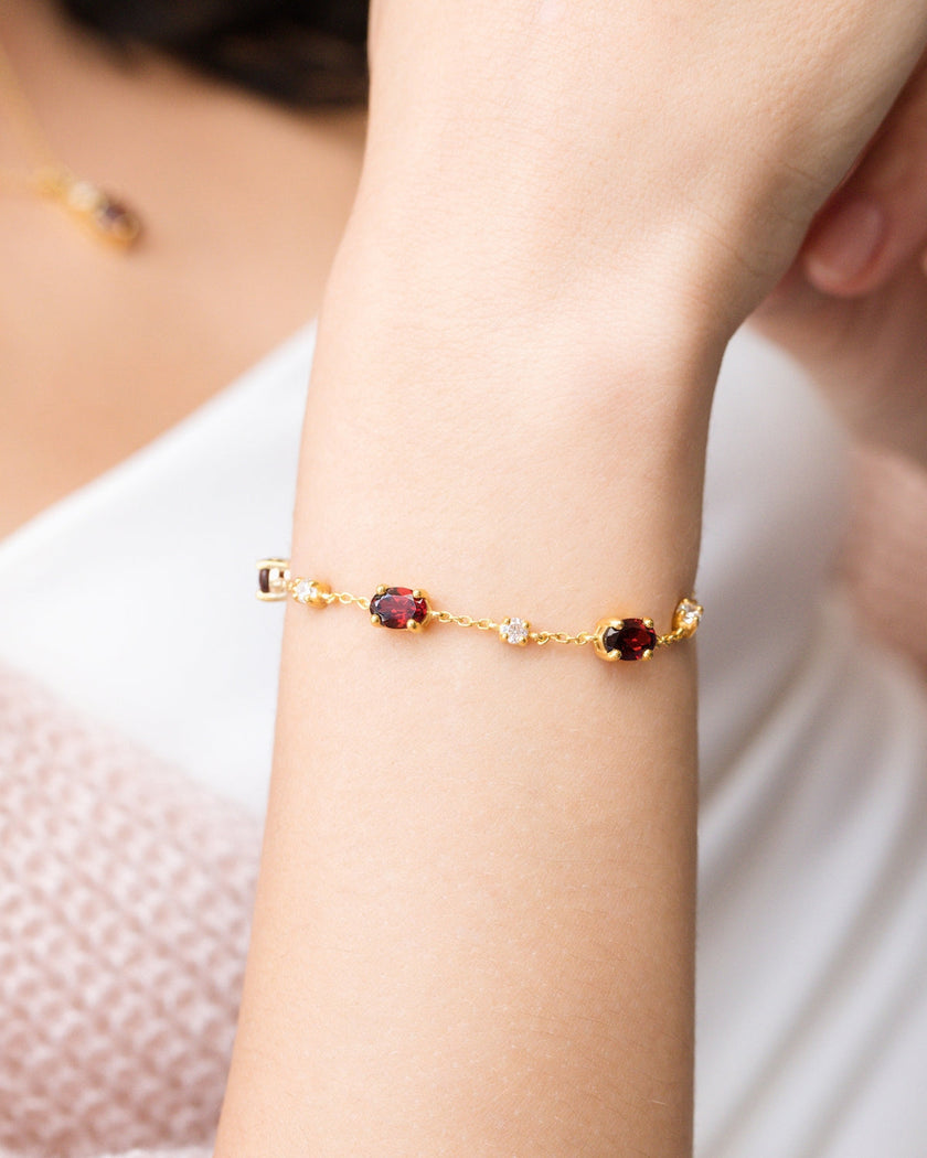 Garnet Bracelet and Earrings Set in 18k Gold Vermeil