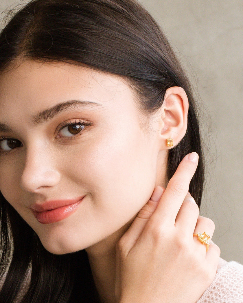 Boucles d'oreilles clous ovales citrine en vermeil d'or 18 carats