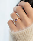 Anello a tre pietre con ametista color lavanda in argento placcato oro 18k