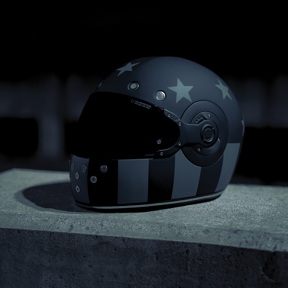 DOT & ECE Approved Daytona Retro Full Face Motorcycle Helmet: Vintage Style for Men, Women, & Youth - W/ Captain America Stealth