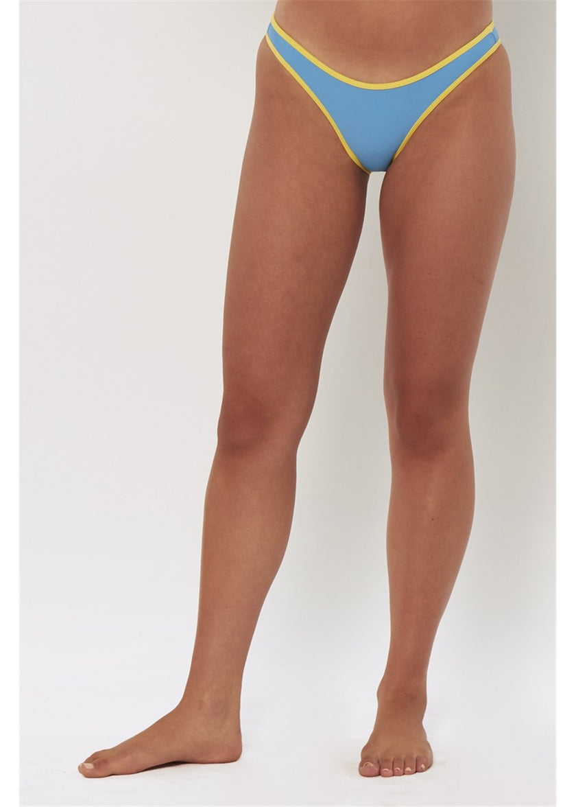 Sisstrevolution Solid Sulu Skimpy Bikinibuks