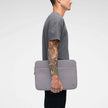 Incase A.R.C. Sleeve med ReSpun 100% genanvendt polyester
