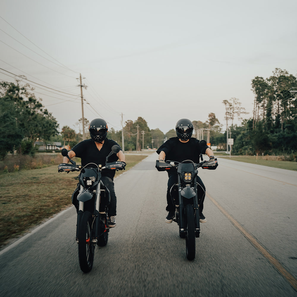 DOT & ECE Approved Daytona Retro Full Face Motorcycle Helmet: Vintage Style for Men, Women, & Youth - Dull Black W/ Dull Black Accents