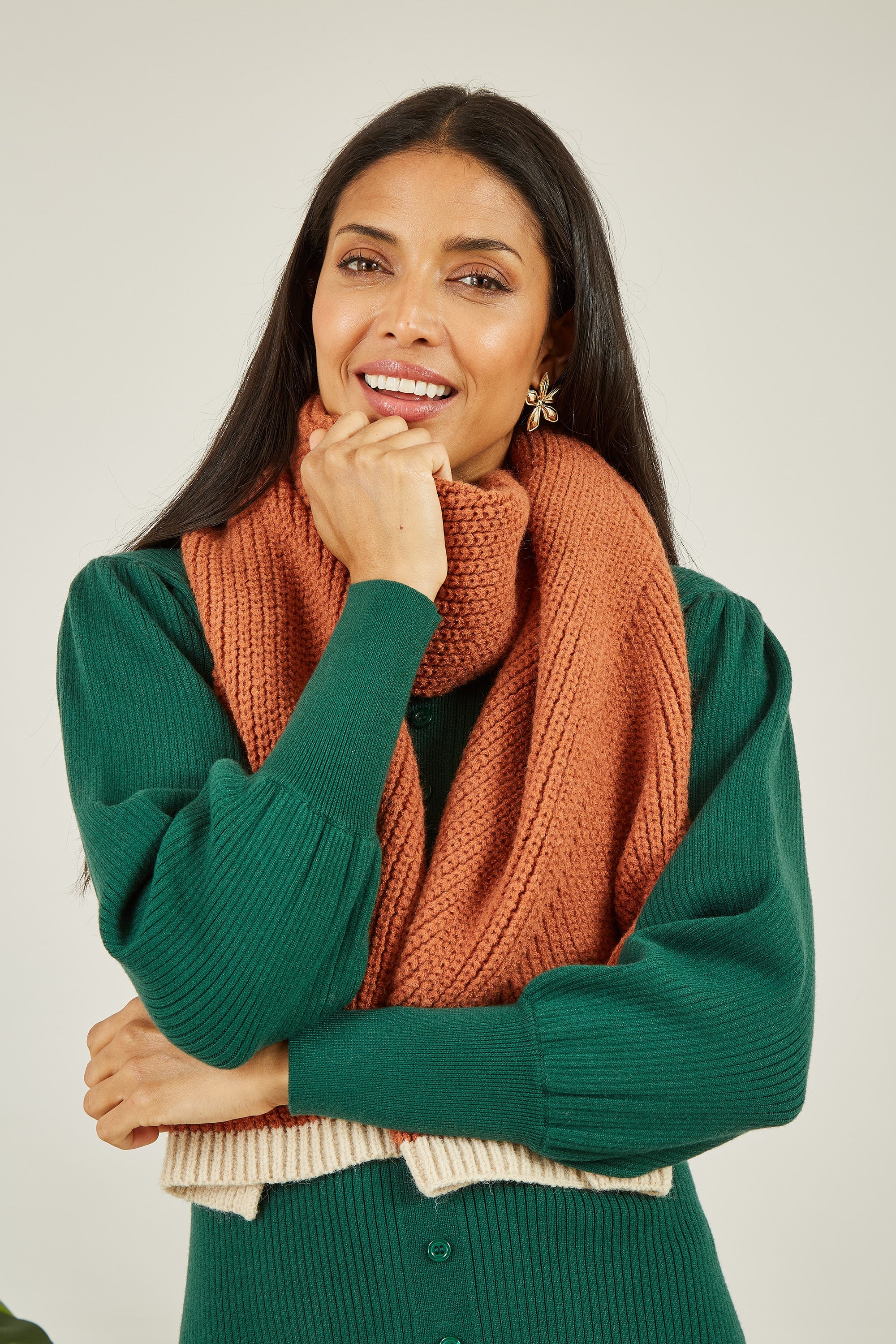 Yumi Brown Knitted Scarf