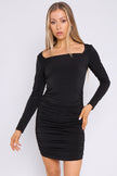 Minivestido negro fruncido con brillantes y mangas largas