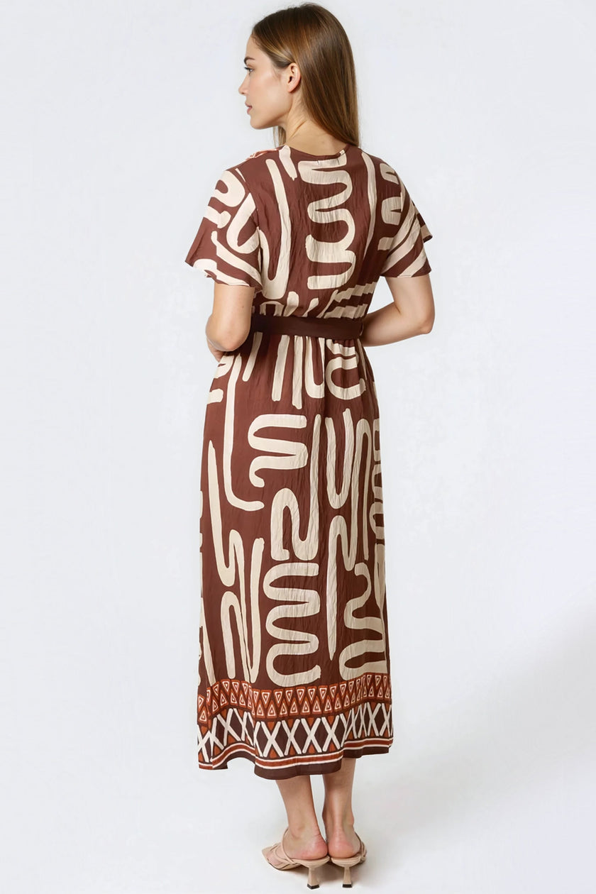Braunes Wickel-Midikleid mit abstraktem Print