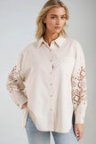 Chemise en mélange de lin à manches brodées beige