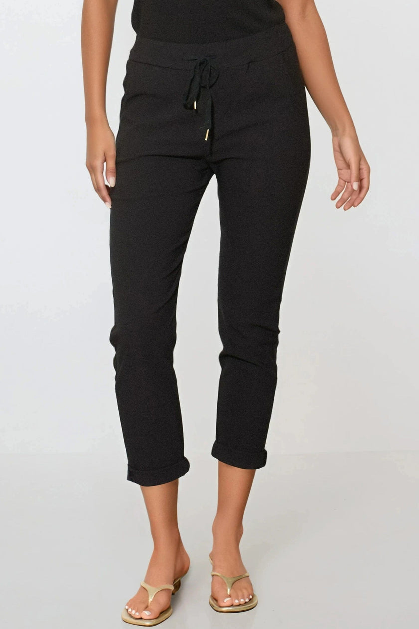 Pantaloni neri elasticizzati con coulisse