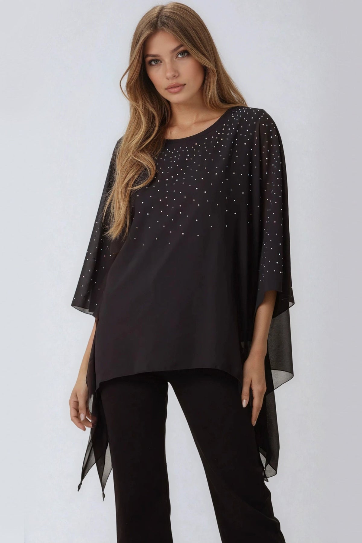 Top in mesh nero con decorazioni