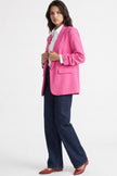 Fuchsiafarbener Blazer mit gerafften Ärmeln