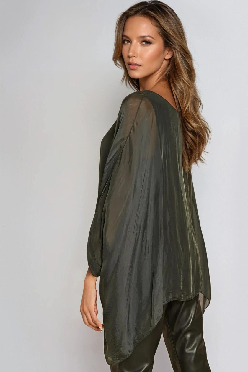 Blusa color antracite in seta con maniche a pipistrello e scollo rotondo