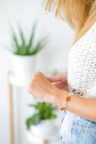 Bracciale a dichiarazione in ambra con filigrana alternata