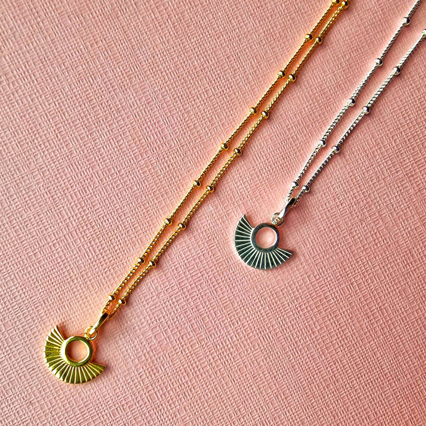 Collana a catena satellite oro con ventaglio Art Déco