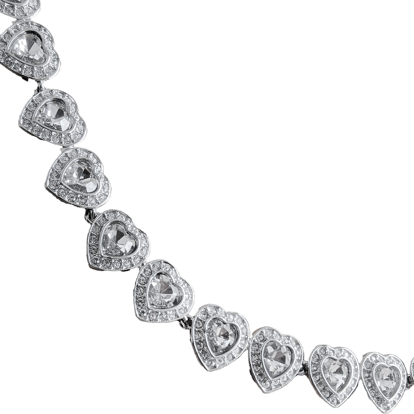 Halsketting met hartvormige choker