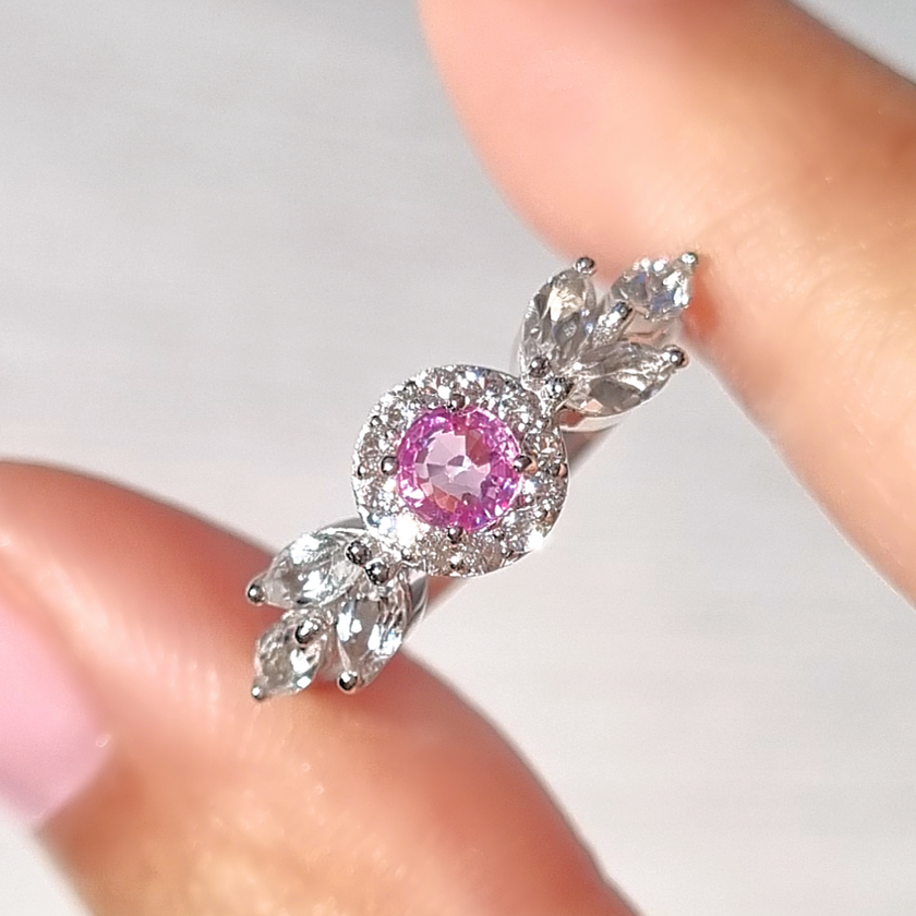 Aurelia Roze Saffier Ring in Sterling Zilver