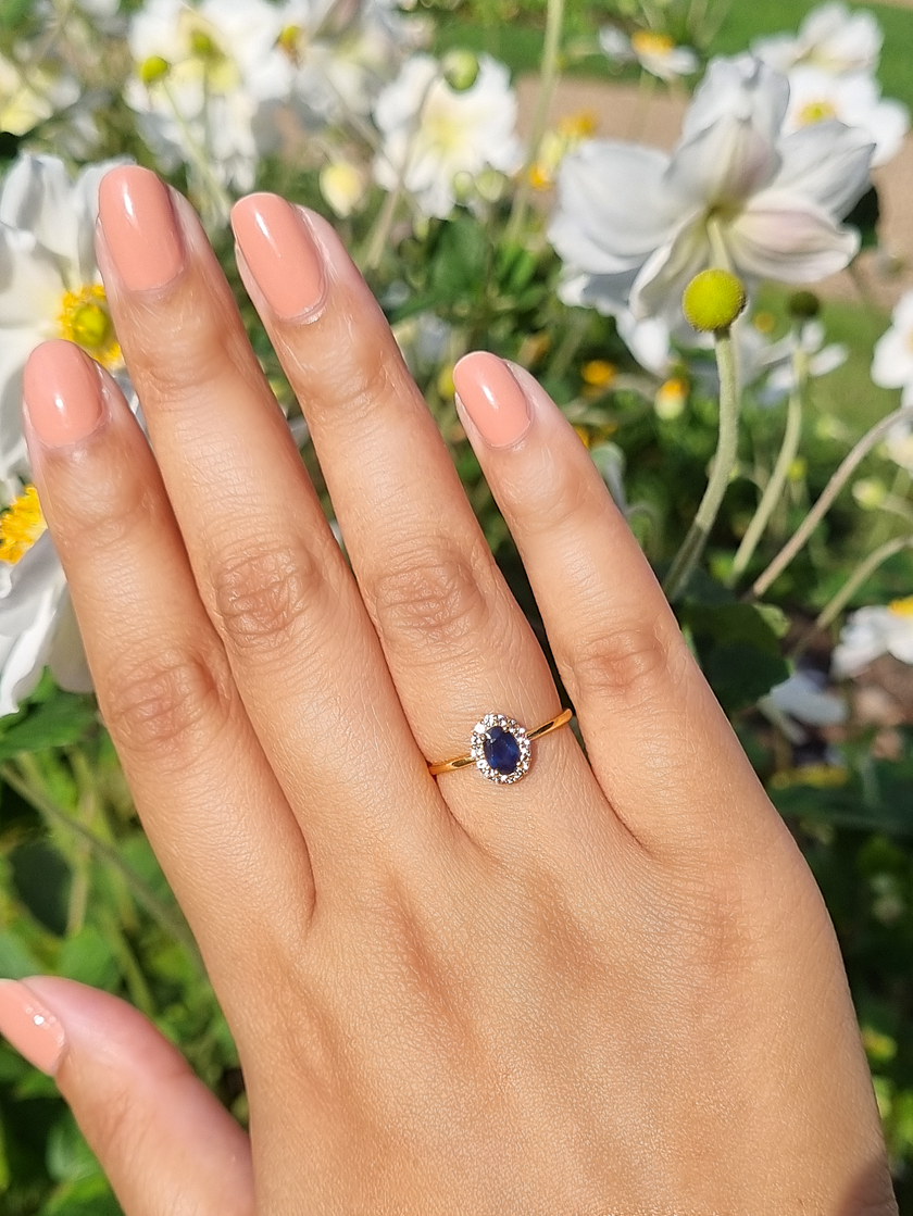 Anillo de Zafiro Azul en Vermeil de Oro de 18k