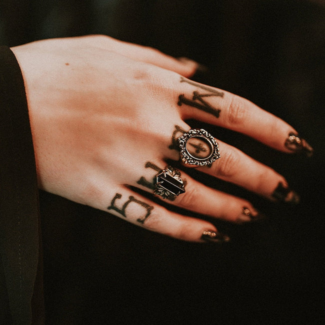 Memoriam Ornate Frame Ring