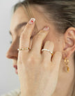 Anello con perla a puntini