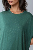 T-shirt verde a girocollo con decorazioni