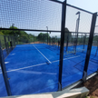 Dynamische Padelplatzoberfläche