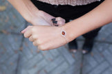Bracciale decorativo con sfera in ambra e argento