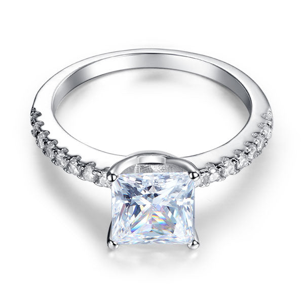 Vierkant geslepen prinsesring