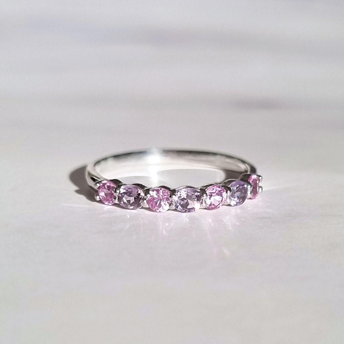 Roze Saffier & Roze Amethist Halve Eeuwigheidsring van Sterling Zilver