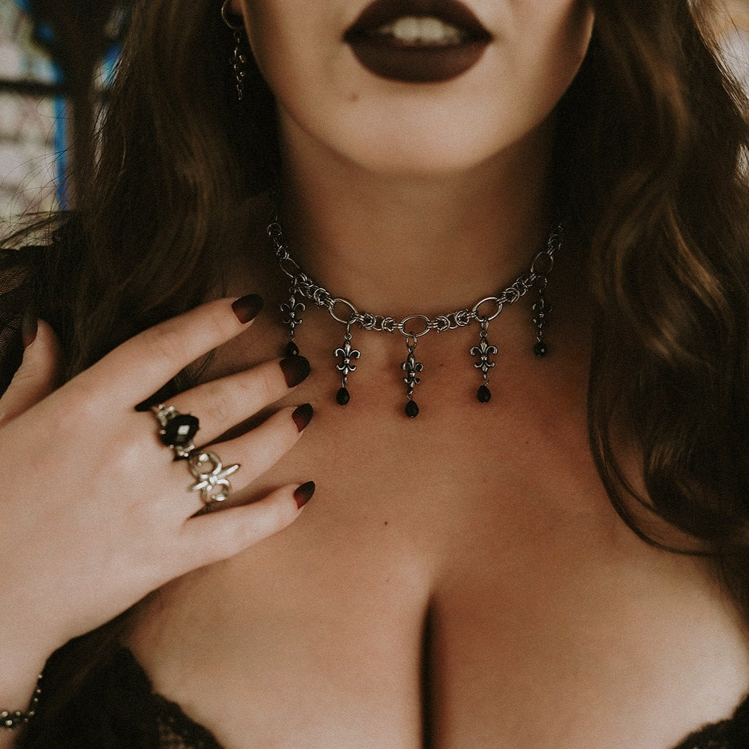 Choker Fleur de Lys