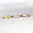 Anillo de eternidad curvado Wishbone en vermeil de oro de 18k