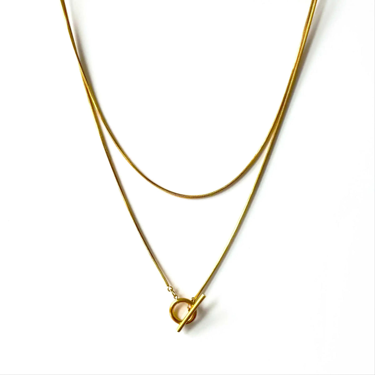 Collana avvolgente Matilda Luxe placcata in oro 18k con chiusura a T