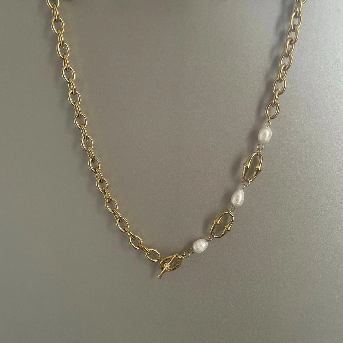 Collana a T Esme Luxe placcata in oro 18k