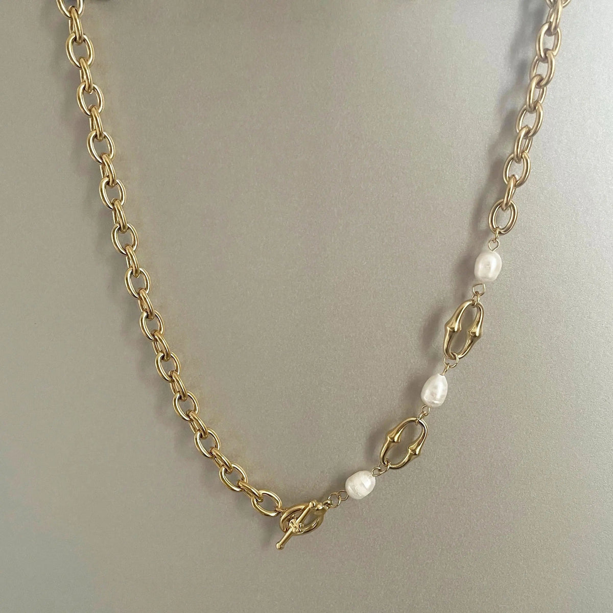 Collana a T Esme Luxe placcata in oro 18k