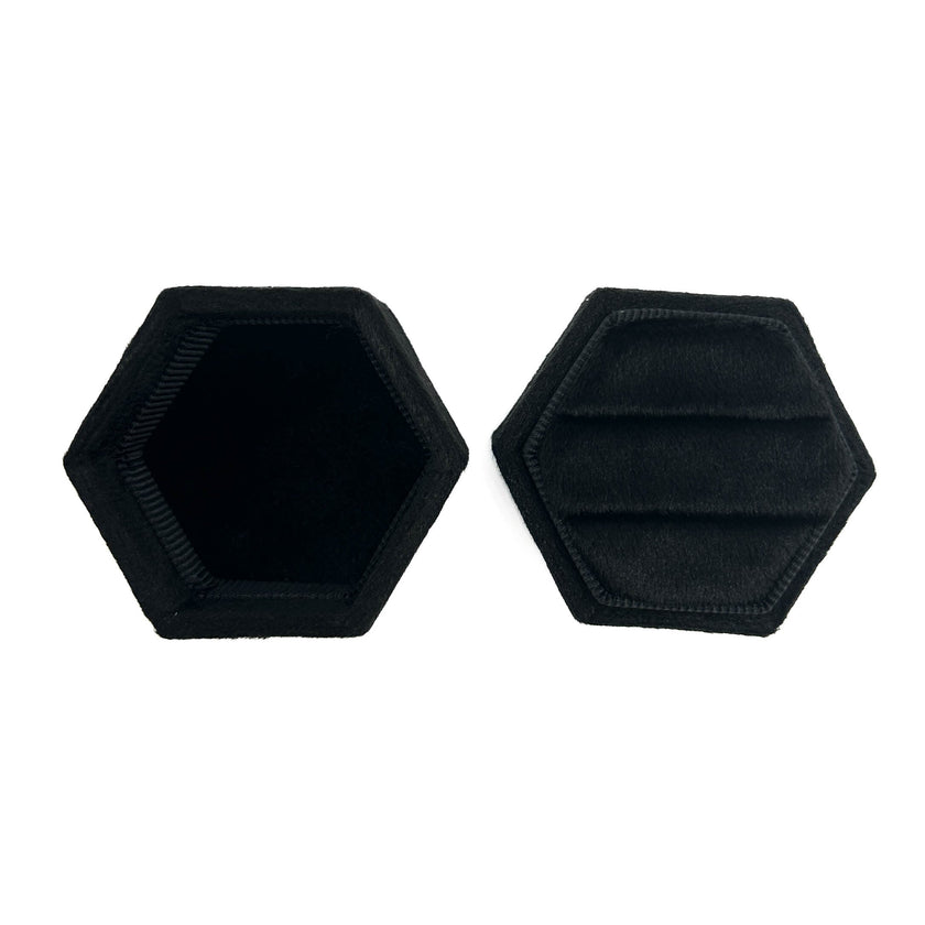 Boîte à bagues hexagonale noire « Love you to Death »