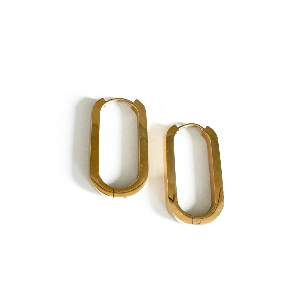 Orecchini a cerchio ovali con chiusura a cerniera Riley Luxe placcati in oro 18k