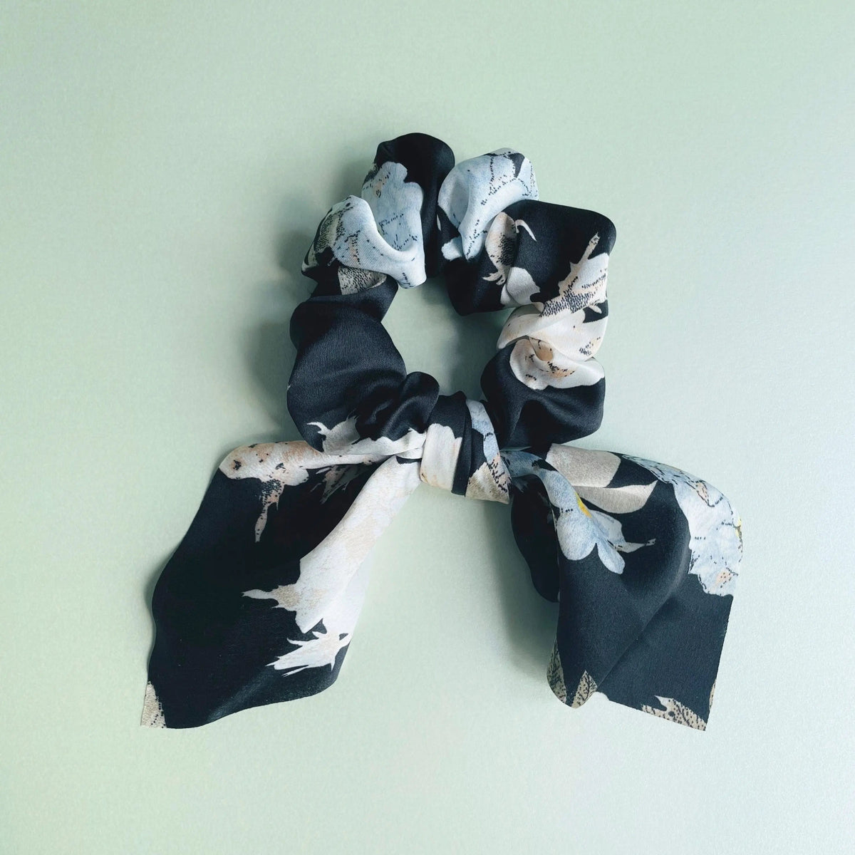 Amelia Floral Print Bow Scrunchie
