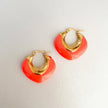 Orecchini a cerchio Lola Luxe placcati in oro 18k con corallo