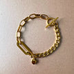 Bracciale con ciondolo a barretta Danni Luxe in oro 18k