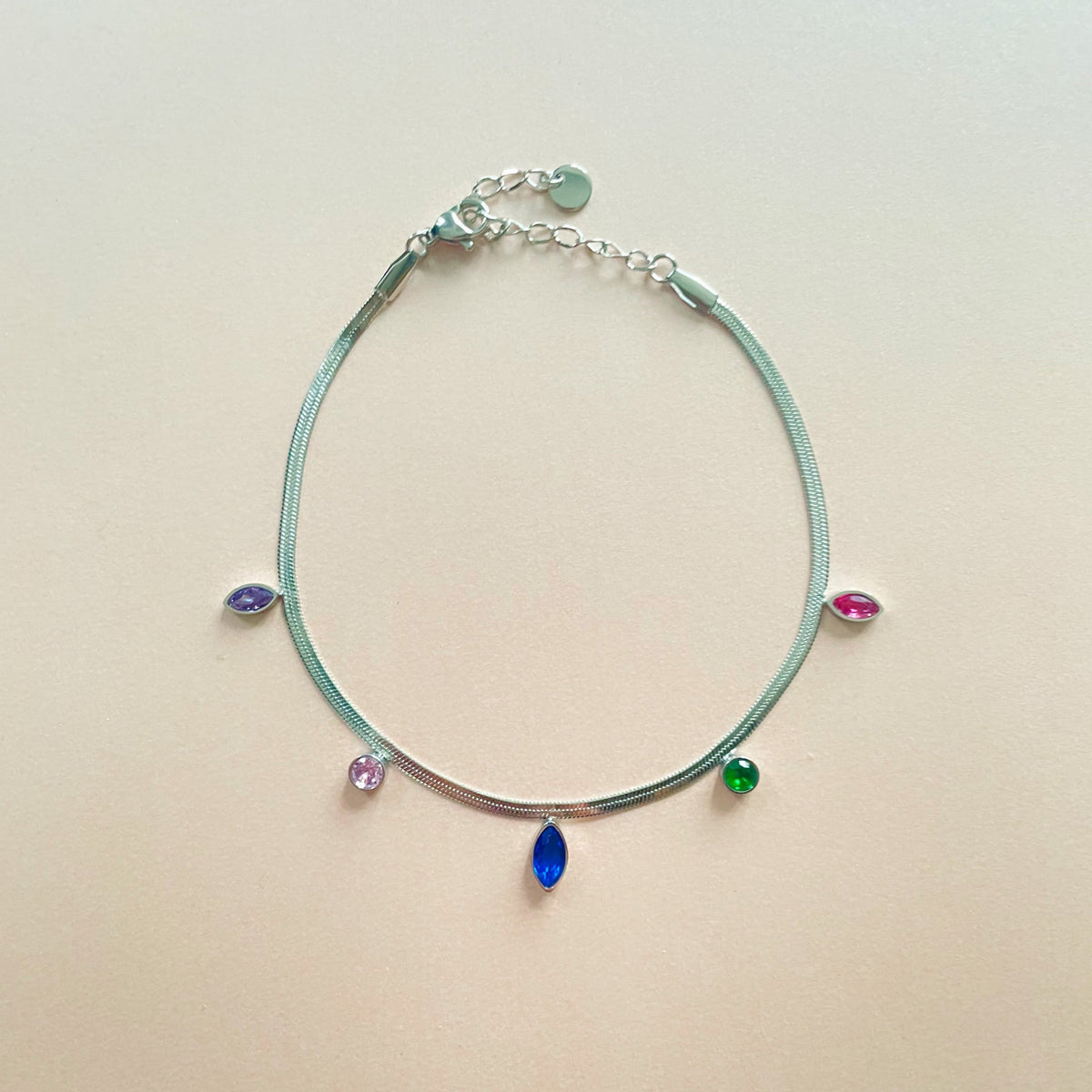Cavigliera Nala color argento con strass