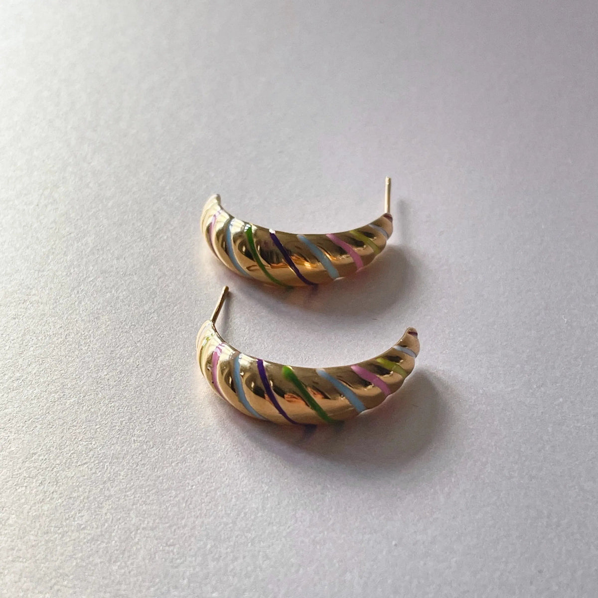 Orecchini Candy Stripe Vaani Luxe placcati in oro 18k