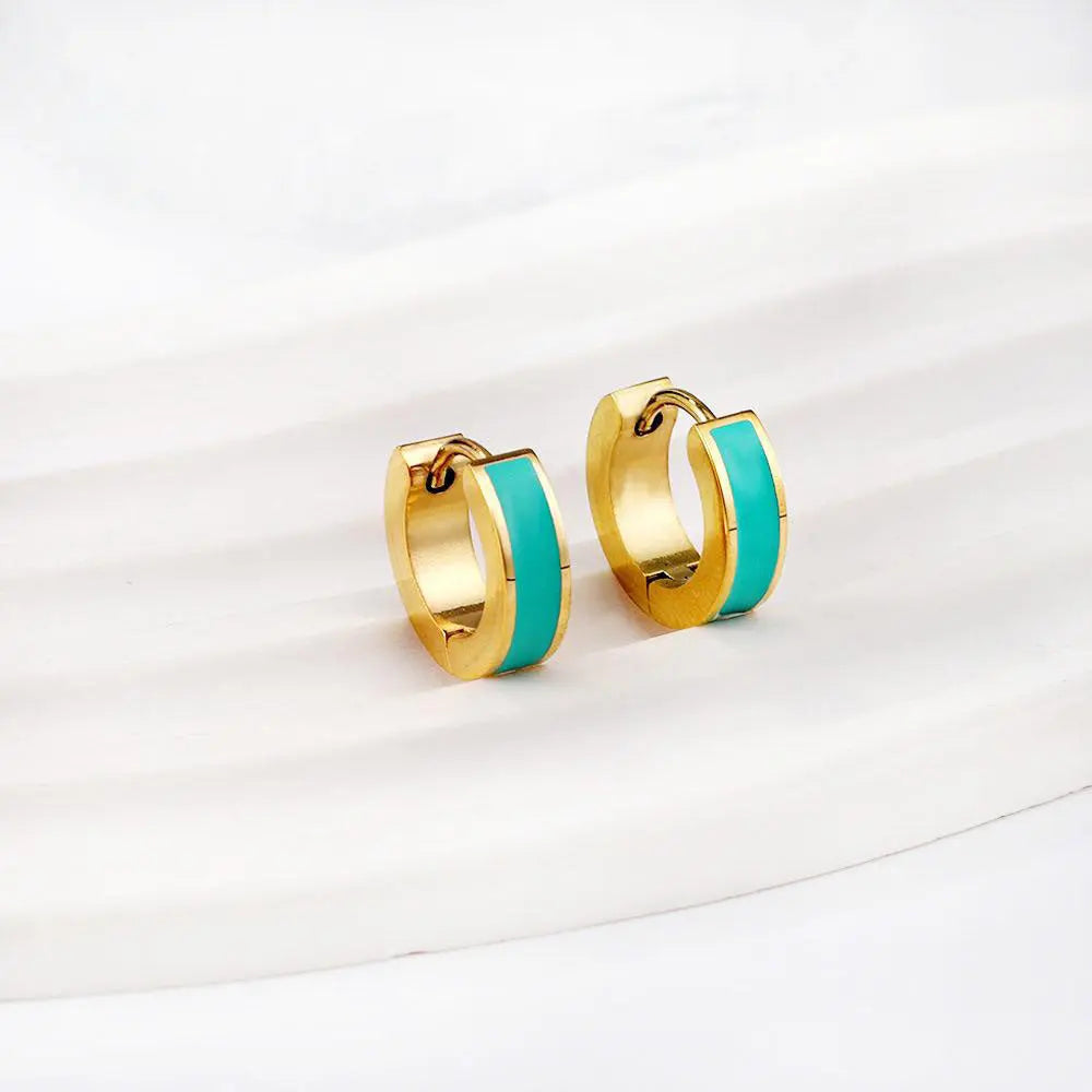 Alice Luxe 18k guldbelagte turkis huggie-øreringe
