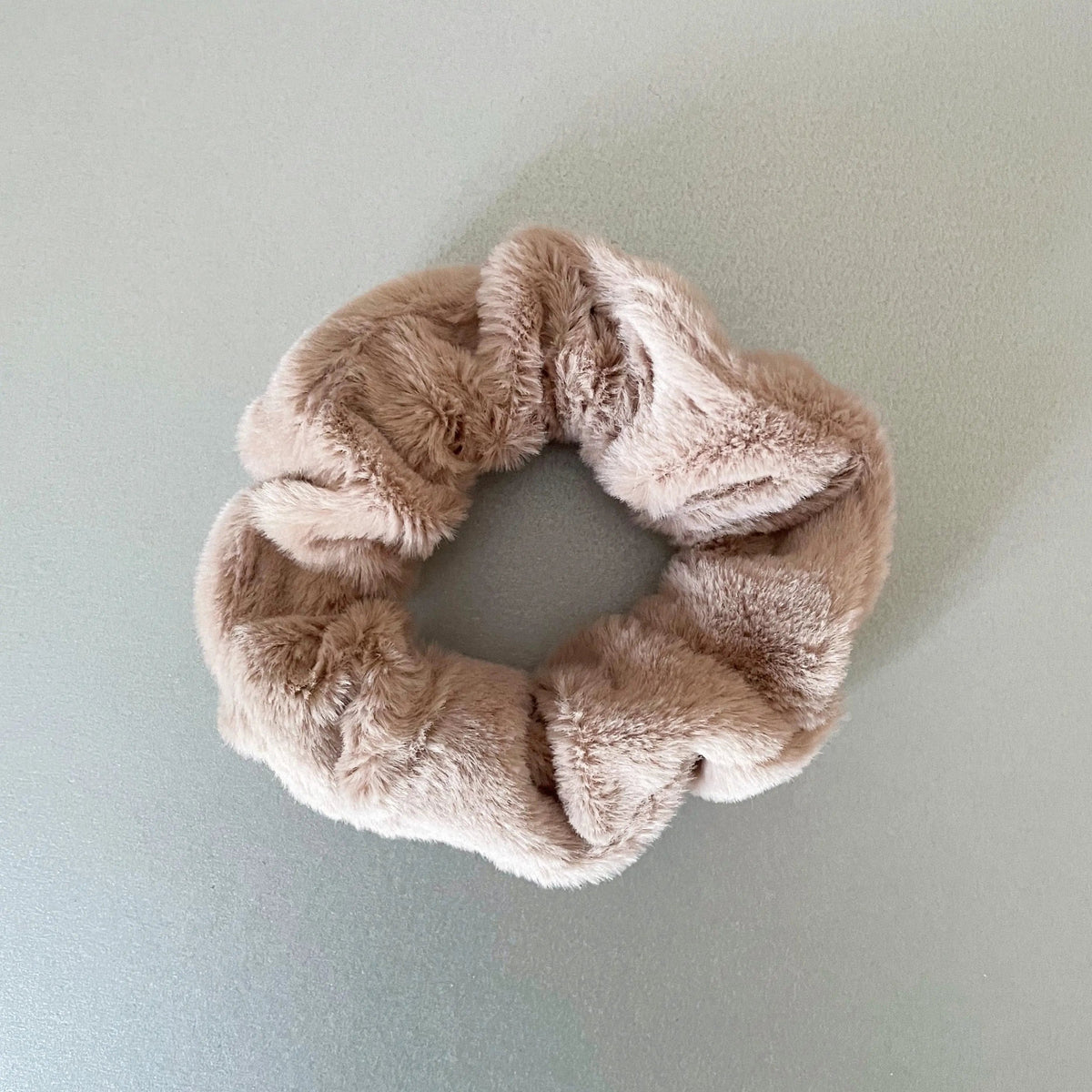 Scrunchie in peluche Dari